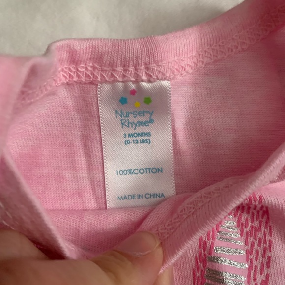 Euc bundle of 2 bunny onesie outfits - Picture 3 of 3